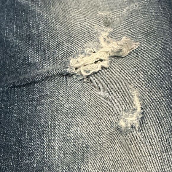 Vigoss Distressed Dark Wash The Chelsea Capri Blue Jeans - Picture 4 of 14